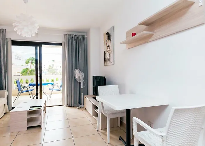 Popular Complex Apartmán Los Cristianos (Tenerife)